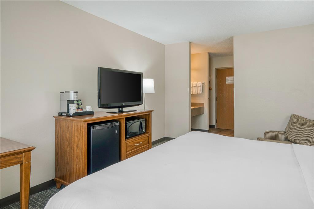 SureStay Plus Hotel by Best Western Elizabethtown Hershey - photo 35