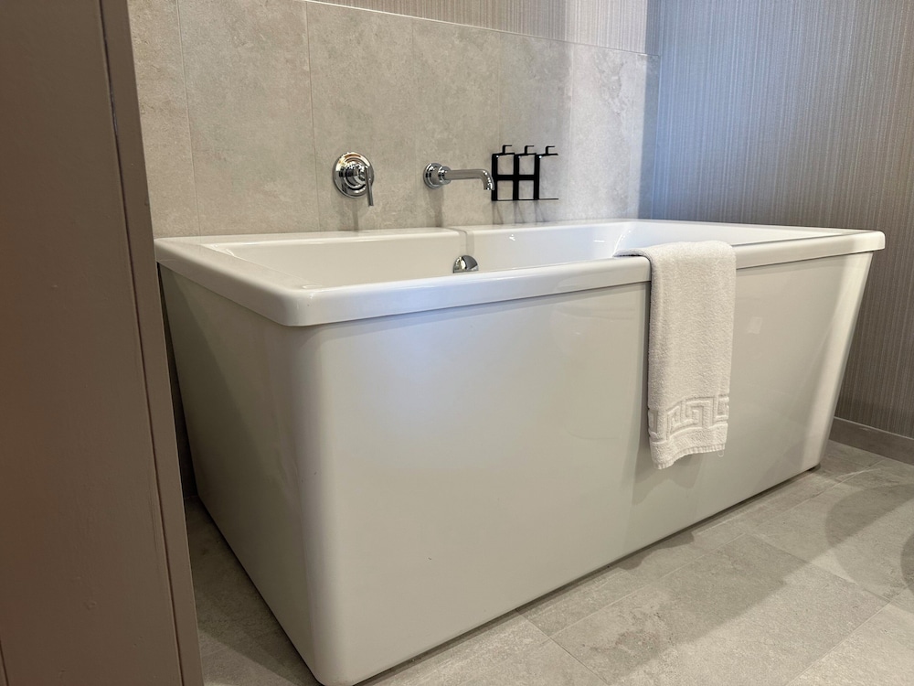 Hotel Indigo Baton Rouge Downtown by IHG - photo 6