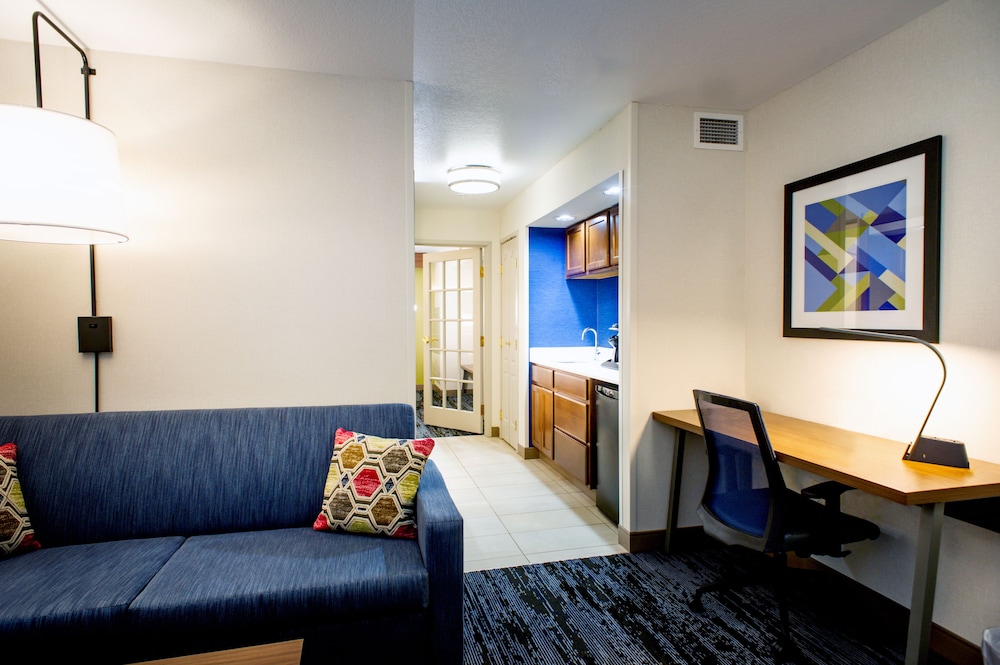 Holiday Inn Express Hotel & Suites Wausau an IHG Hotel - photo 4