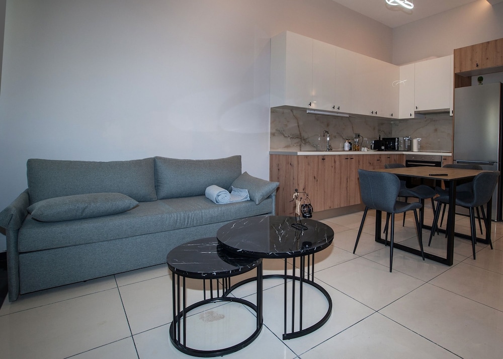 Sia s Retreat 1 in Nea Smirni — 4-Star Luxury Hotel in Kallithea, Greece
