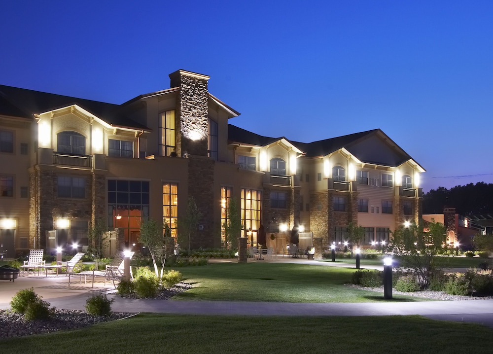 Clubhouse Hotel Suites Sioux Falls - photo 36