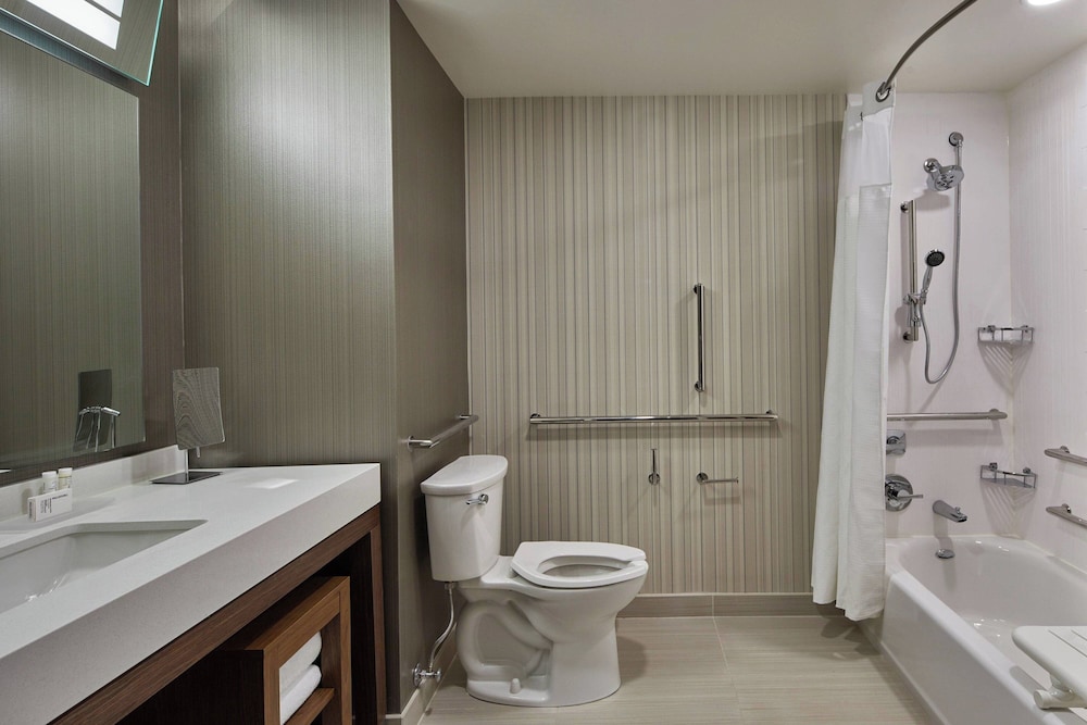 Courtyard by Marriott Albany Airport - photo 15