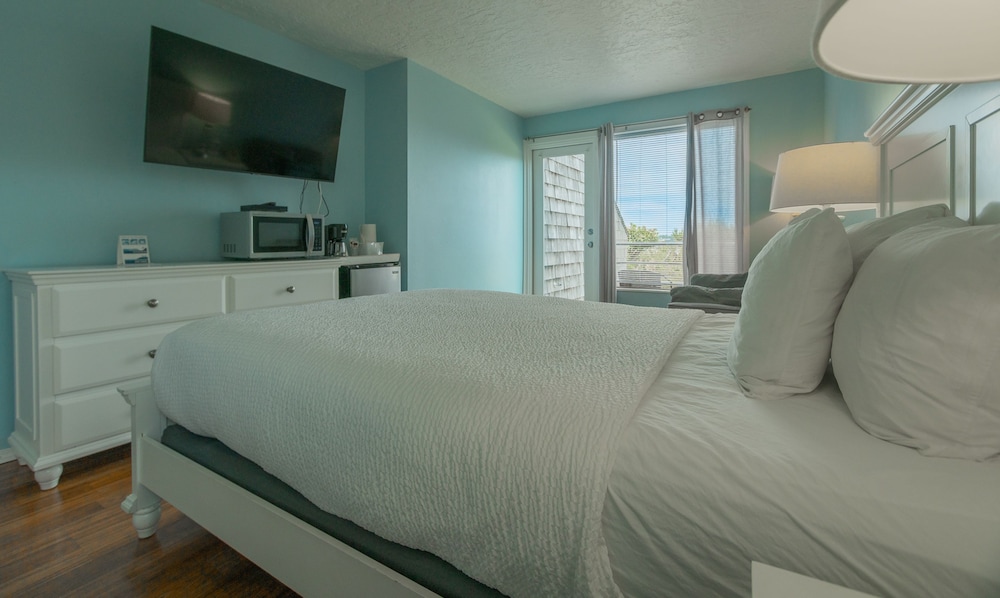 Embarcadero Resort Hotel & Marina - photo 18