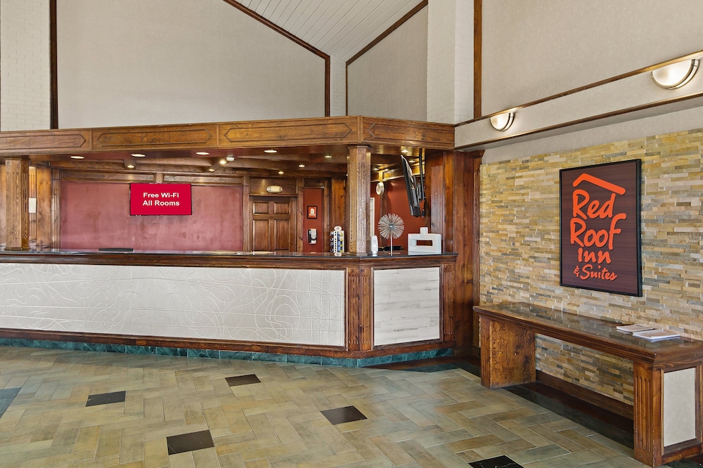 Red Roof Inn & Suites Irving DFW Airport South - photo 6