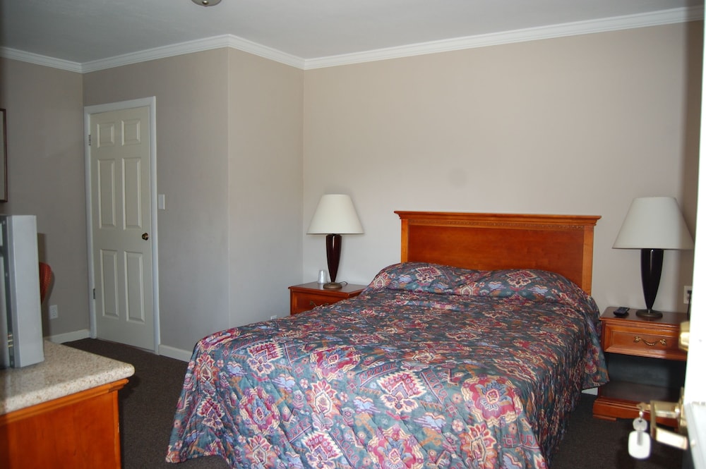 Pacific Motel - photo 6