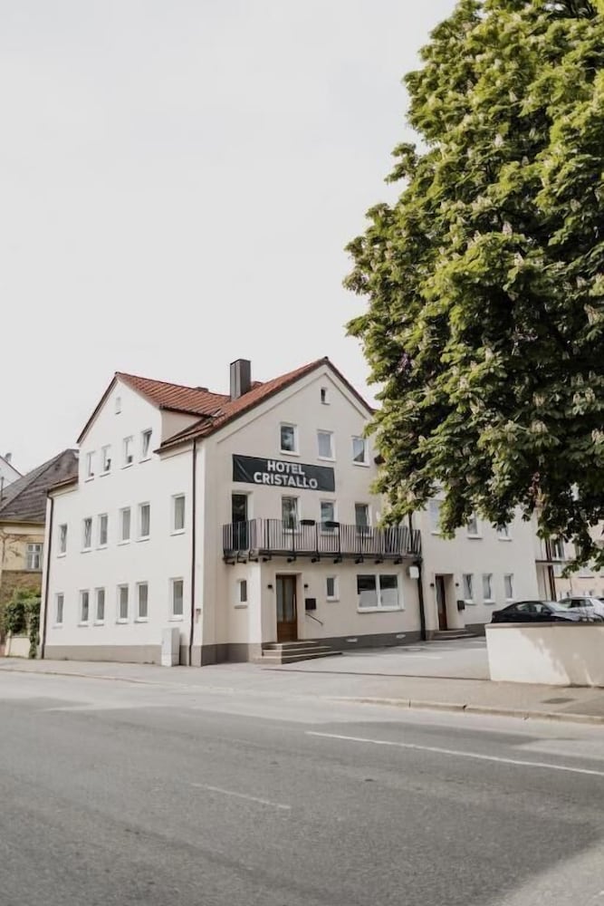 Hotel Cristallo - carbon neutral hotel in Landshut