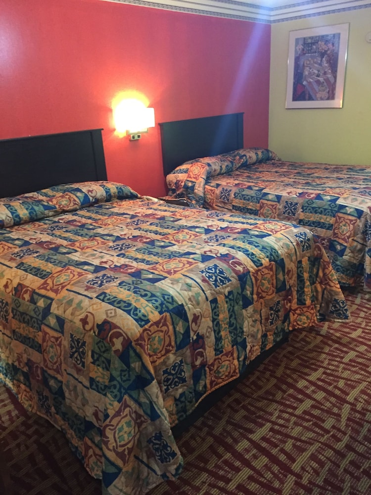 Lexington Inn - photo 10