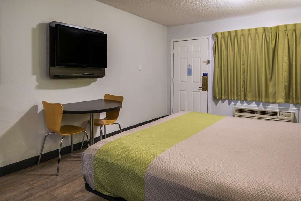 Motel 6 Irving TX Loop 12 - photo 15