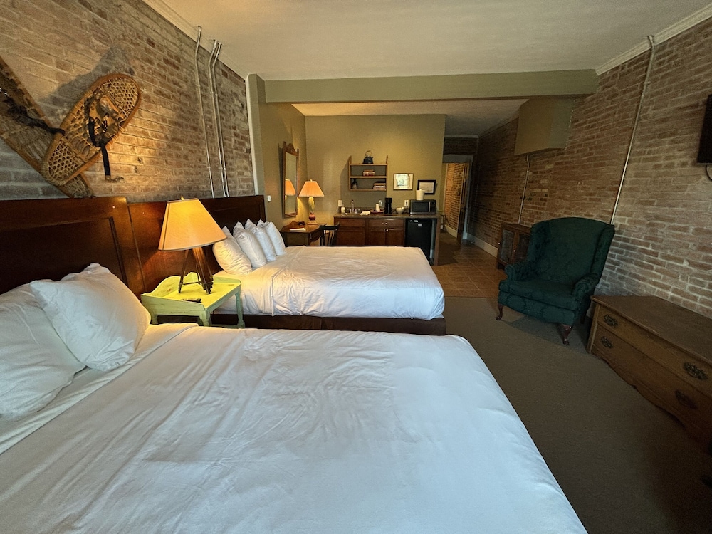 William Watson Hotel - photo 14