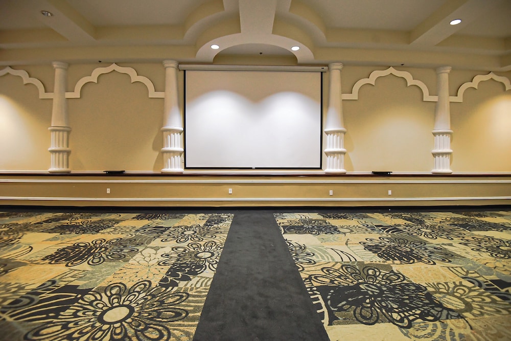 Holiday Inn Express & Suites Cocoa by IHG - photo 87
