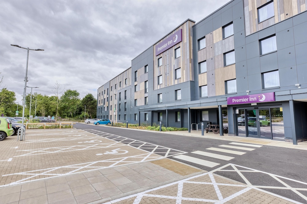 Premier Inn Milton Keynes East Willen Lake in Milton Keynes, United Kingdom