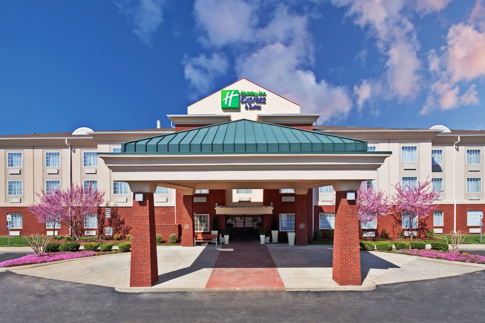 Holiday Inn Express & Suites Manchester an IHG Hotel - featured photo