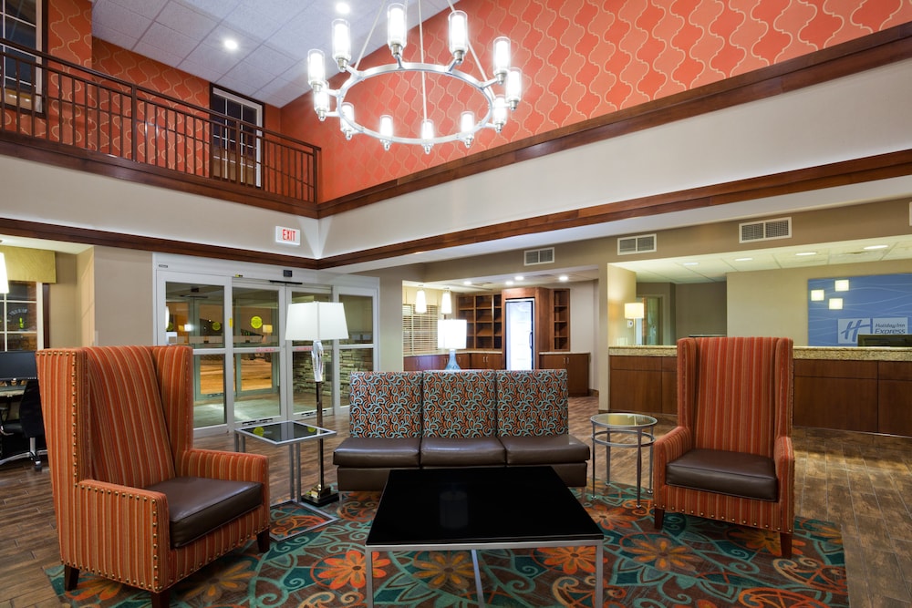 Holiday Inn Express Hotel & Suites St. Cloud by IHG - photo 52