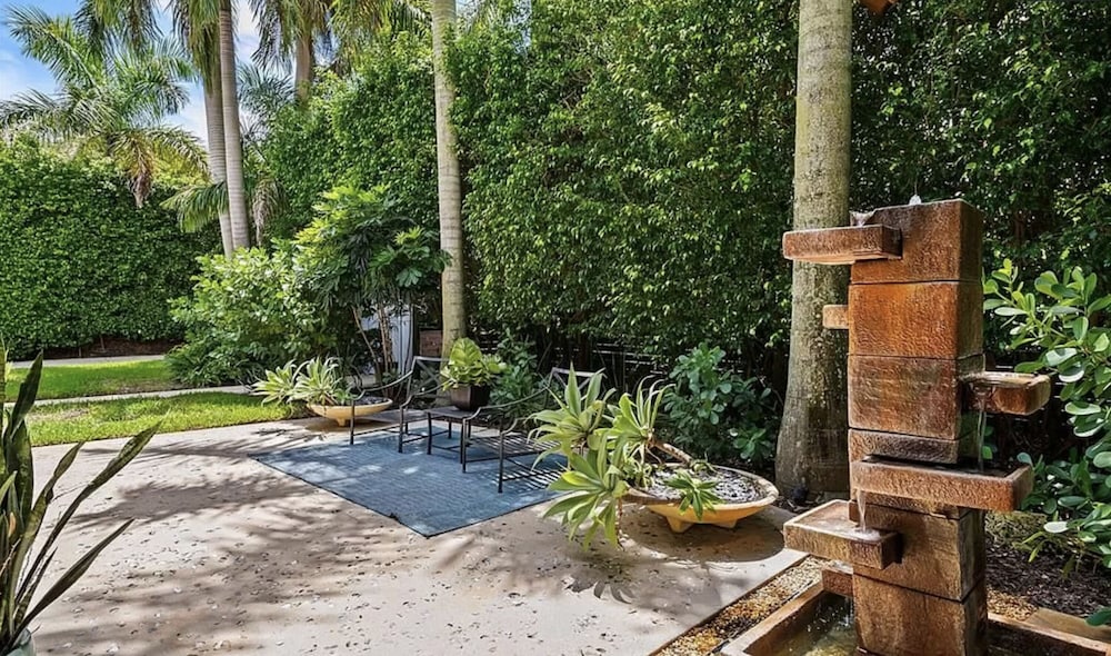 Wilton Manors Stunning Gated Oasis - photo 34