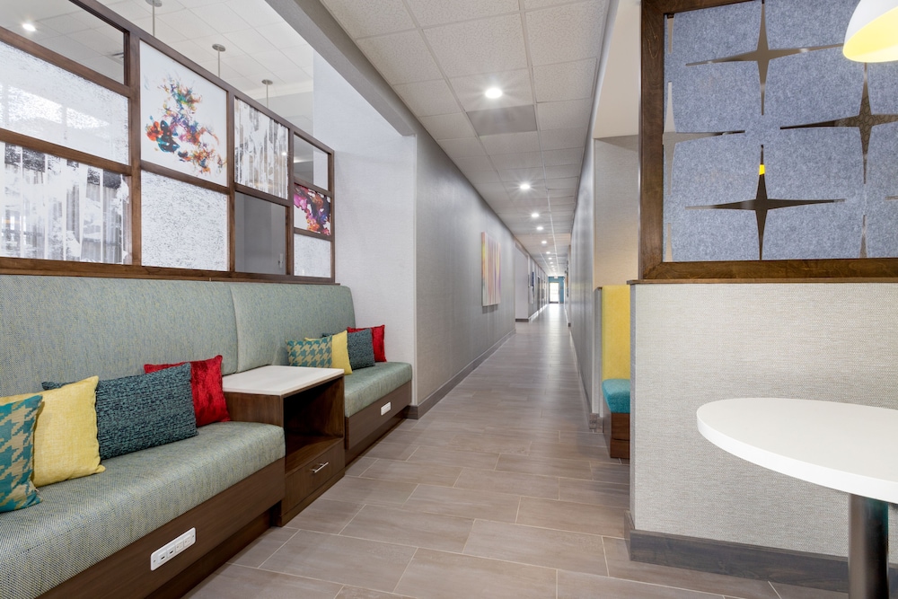 Hampton Inn & Suites Orlando Intl Dr N - photo 6