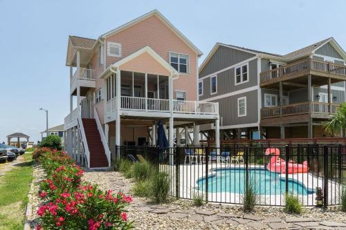 40 East Peach Bound by Oak Island Accommodations - photo 34