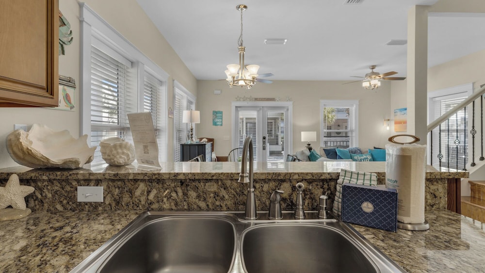 Great Family Home in Seacrest; Resort Pool Beach Shuttle - photo 16
