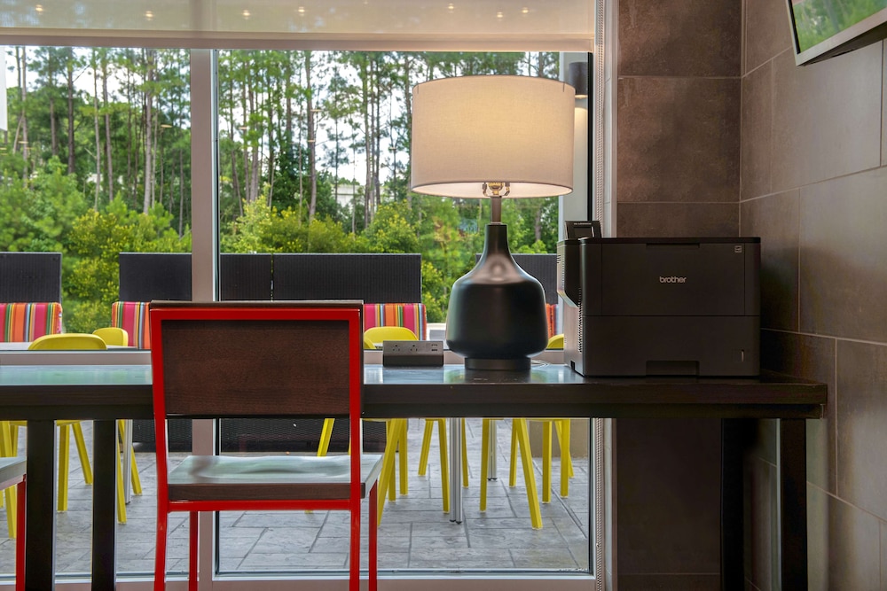 Home2 Suites by Hilton Fayetteville North - photo 2