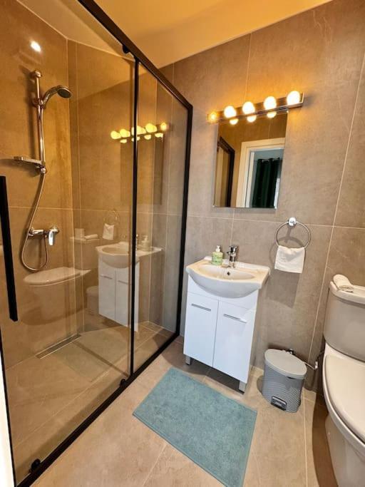 Smart Comfort RoomN2 with Private Bathroom in best Location Beach 250m