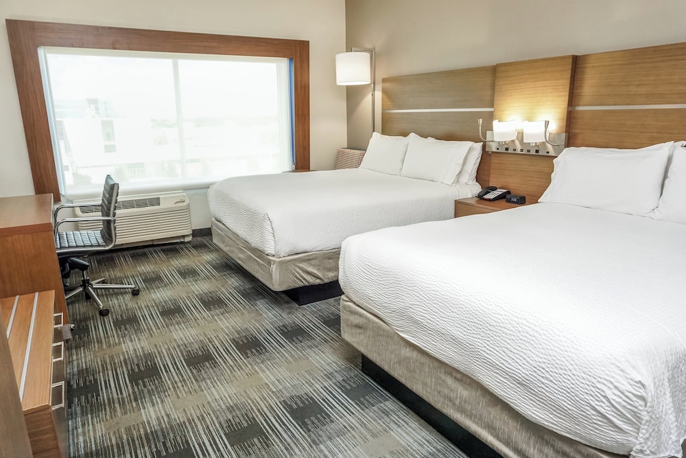 Holiday Inn Express and Suites Houston Westchase Westheimer by IHG - photo 31