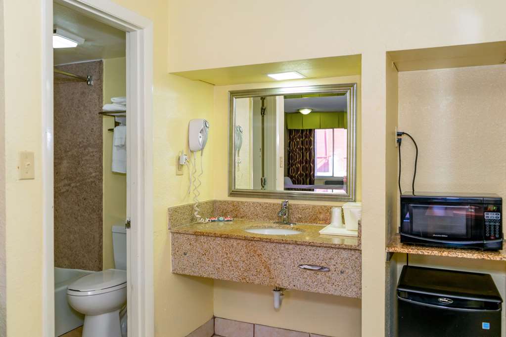 Park Inn by Radisson Weldon Roanoke Rapids - photo 18