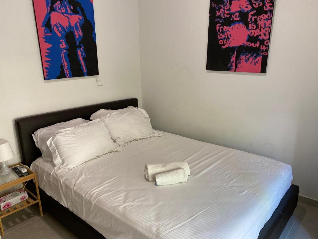 Modern City Center Apartment Saripolou 2
