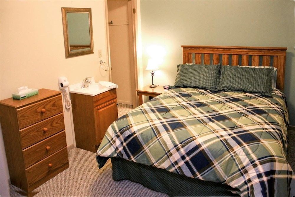 Cianci's Motel and Suites - photo 8