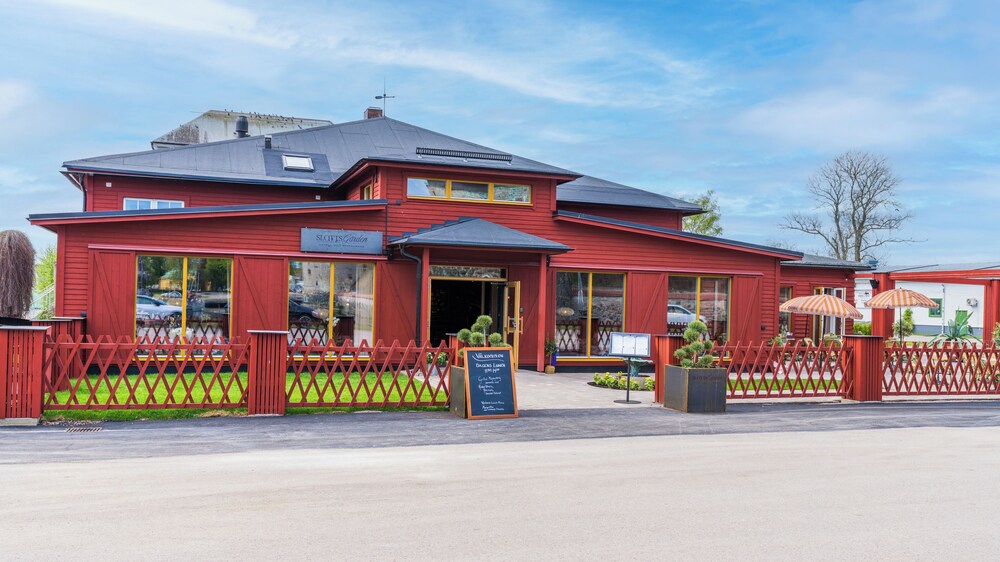 Hotel Slottsgården — hotel in Vadstena