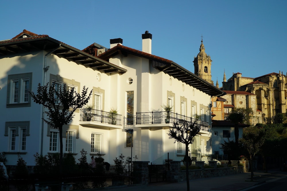Villa Magalean Hotel & Spa — 4-Star Luxury Hotel in Fuenterrabia, Spain