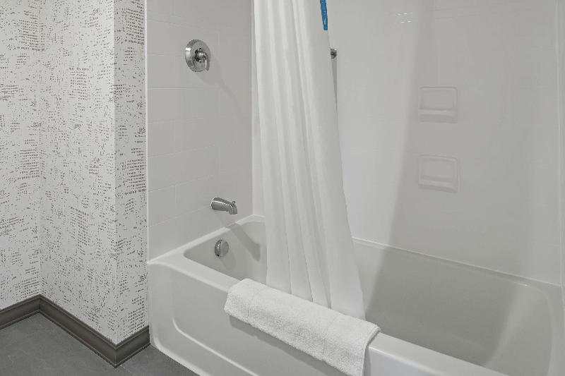Hampton Inn & Suites Cranberry Pittsburgh - photo 103