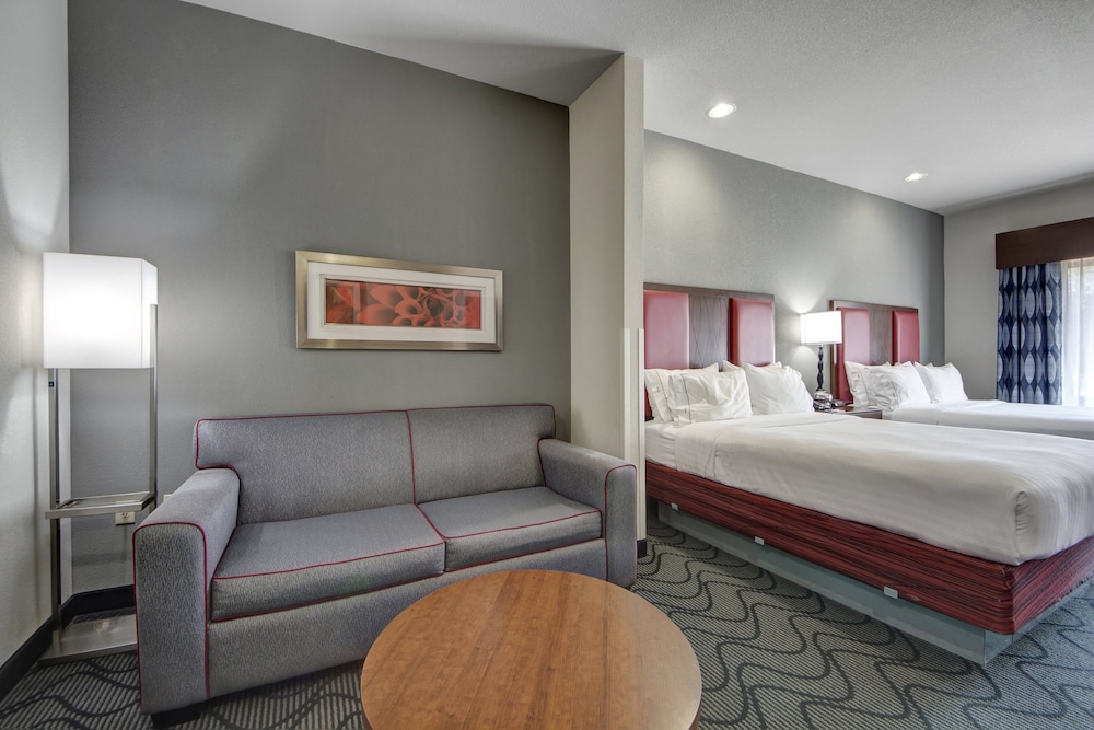 Holiday Inn Express & Suites Oklahoma City North by IHG - photo 13
