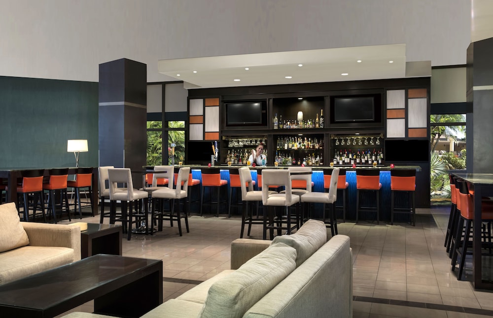 DoubleTree by Hilton Hotel Miami Airport & Convention Center - photo 76