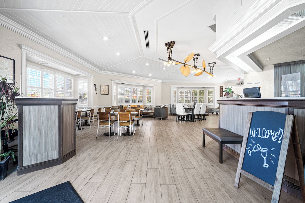 2520 Living - photo 9