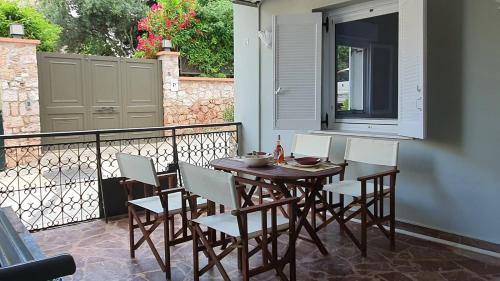Evina's Apartment — 4-Star Luxury Hotel in Tolon, Greece