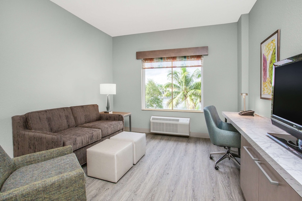 Hilton Garden Inn Palm Beach Gardens - photo 13