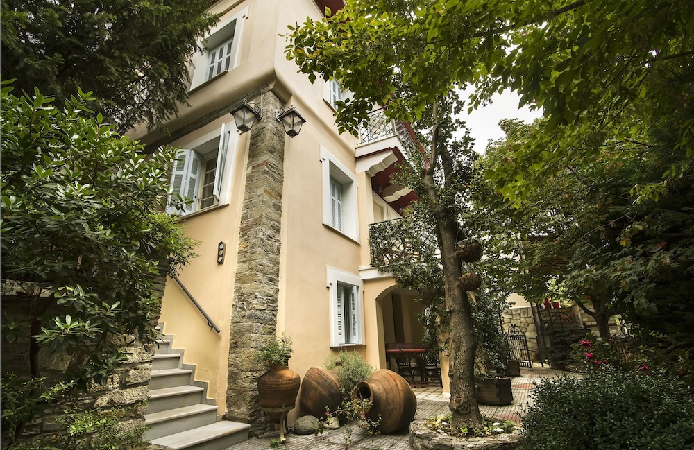 Archontiko Stamou Hotel in Zagora, Greece