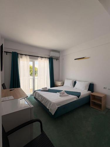 Sunrise Boutique in Costinesti, Romania