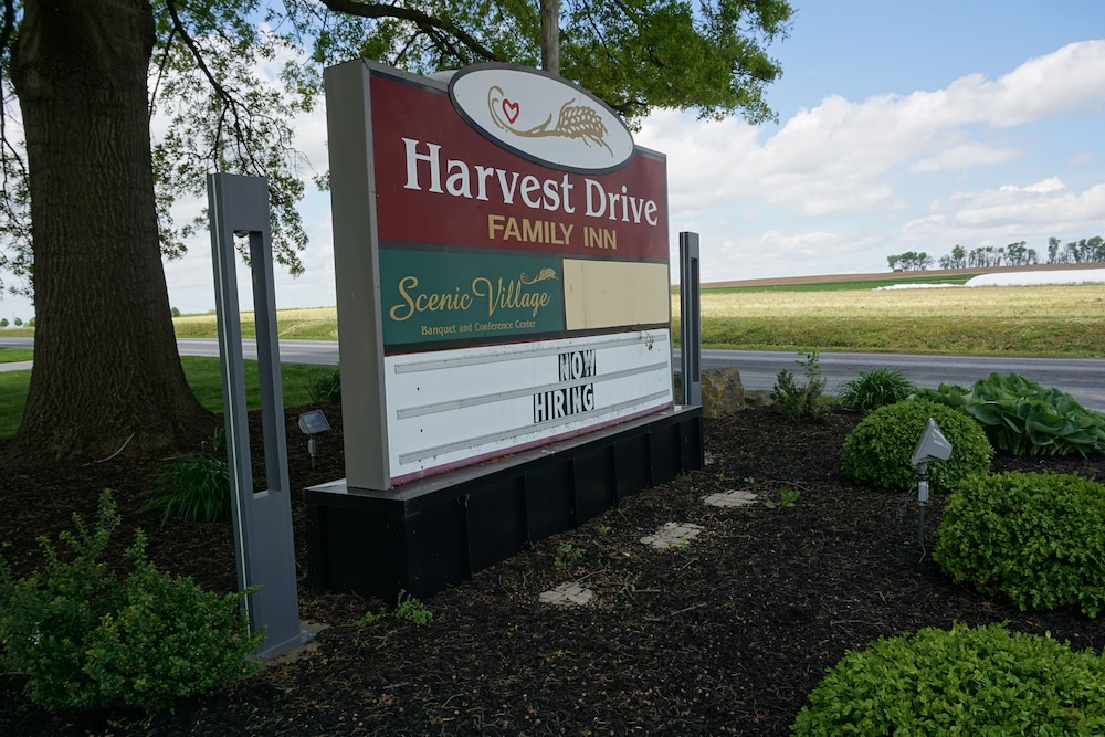 Harvest Drive Family Inn - photo 41