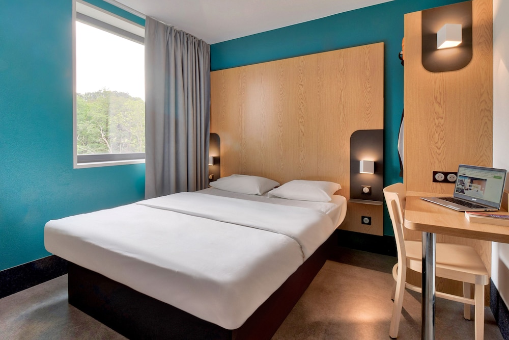 B B Hotel Bayonne Tarnos — Boucau