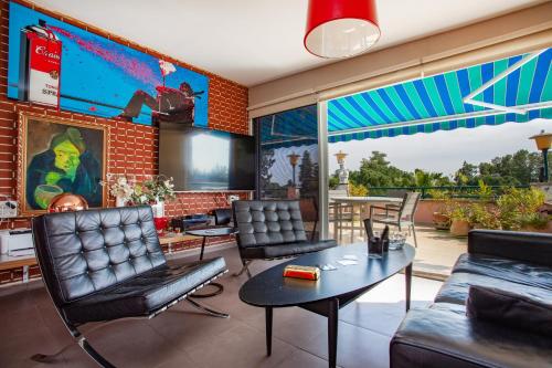 Chrysler Residence — 4-Star Luxury Hotel in Ganei Tikva, Israel