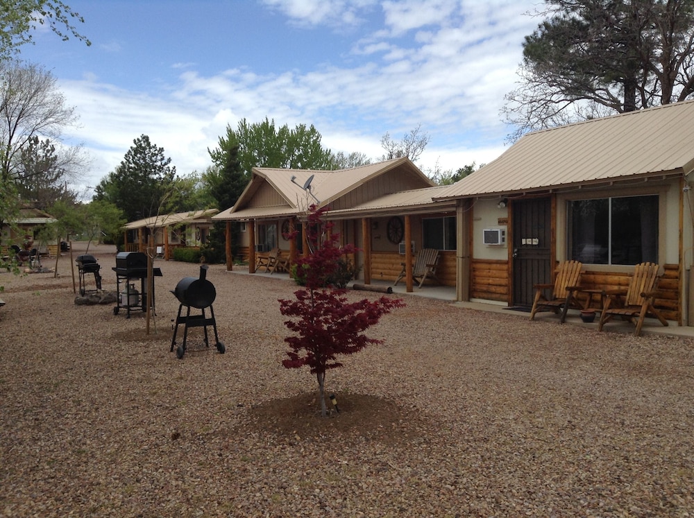 Rainbow's End Resort on Rainbow Lake - photo 121