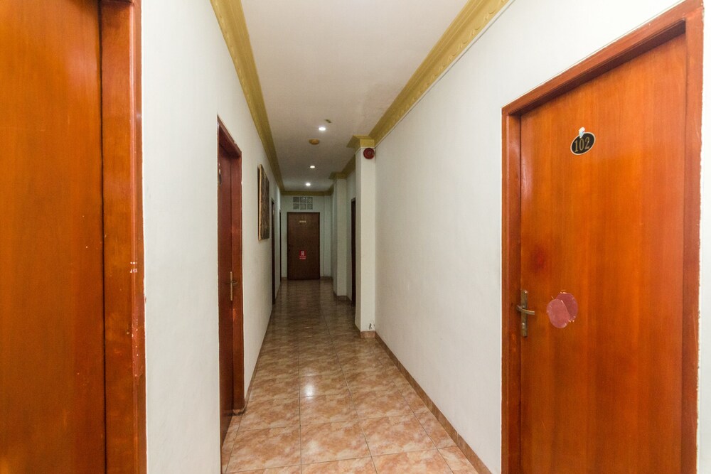 Oyo 2422 Rama Hotel — Batam