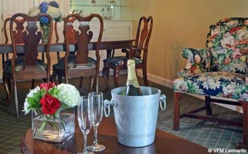 Phoenix Greenvilles Inn - photo 17