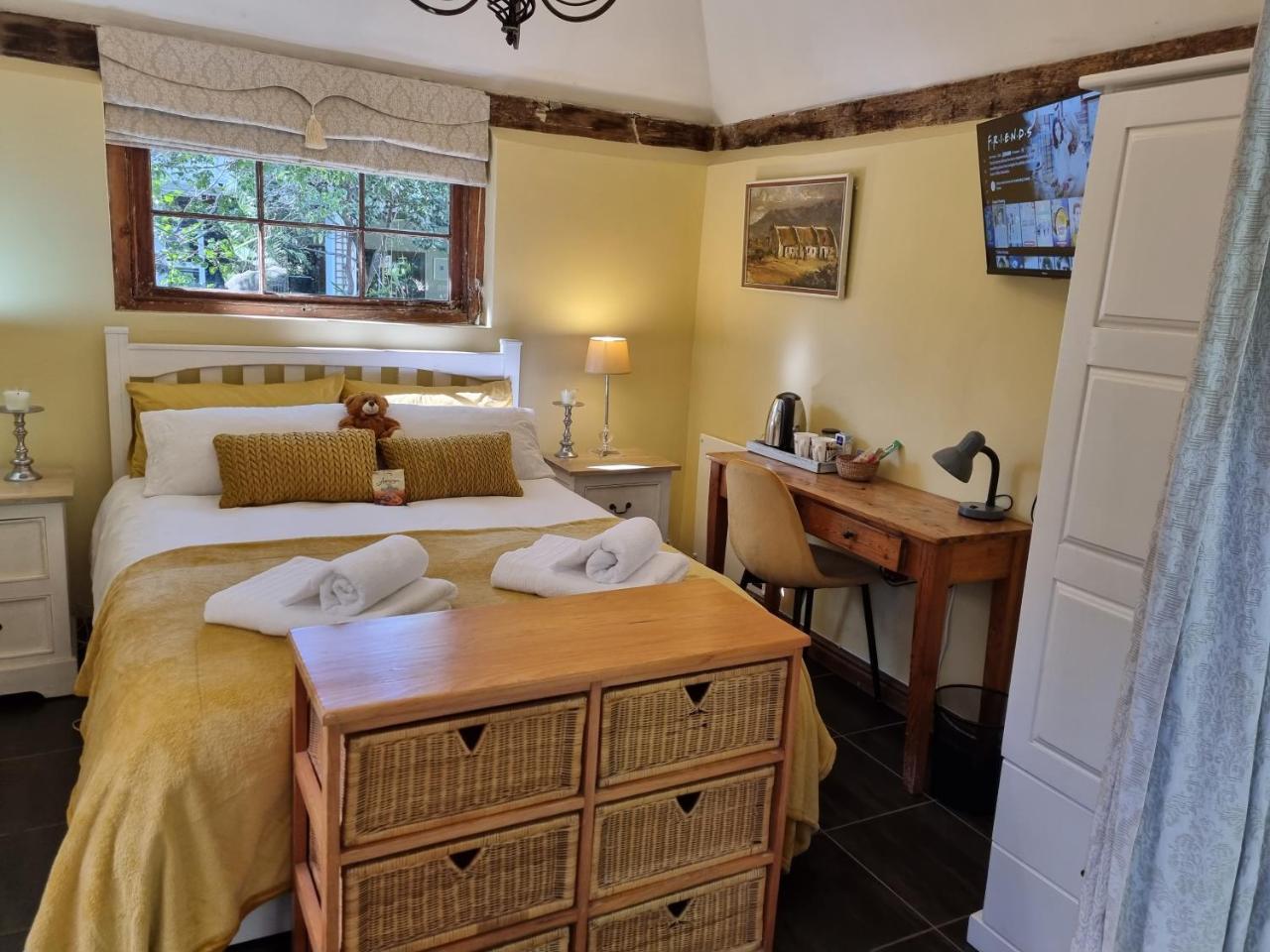 Schuilhoek Garden Terraces Self Catering — 4-Star Luxury Hotel in Cape Town, South Africa