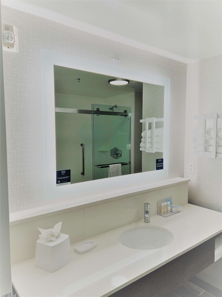 Hampton Inn Ellensburg - photo 24