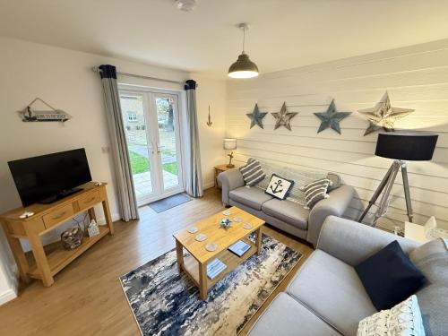 Seasalt Cottage Part of the The Bay Filey Holiday Village with pool gym and direct beach access pub restaurant tennis and meadows walks