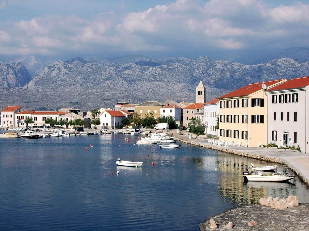 Apartments Tamarix — 4-Star Luxury Hotel in Zadar, Croatia