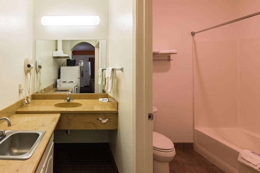 Motel6 Alvarado TX - photo 23