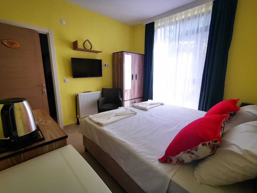 Garden Terrace Otel — Golhisar — photo 4