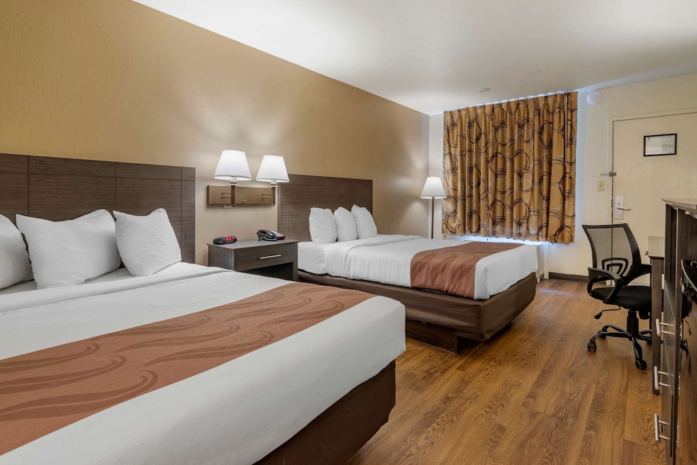 Quality Inn At Town Center - photo 11